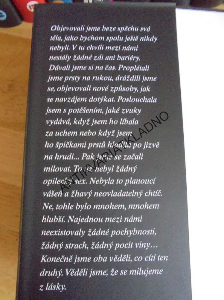 BEZHLAVĚ, S.C.STEPHENSOVÁ, EROTIKA,