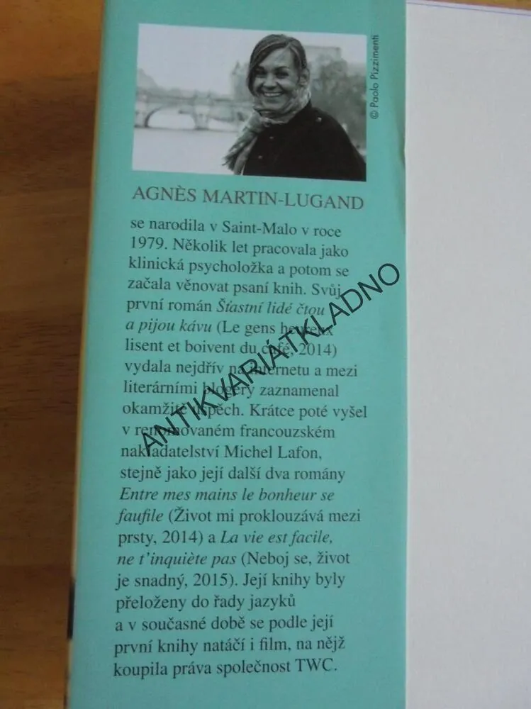 ŠŤASTNÍ LIDÉ ČTOU A PIJOU KÁVU,AGNES MARTIN-LUGAND, **an