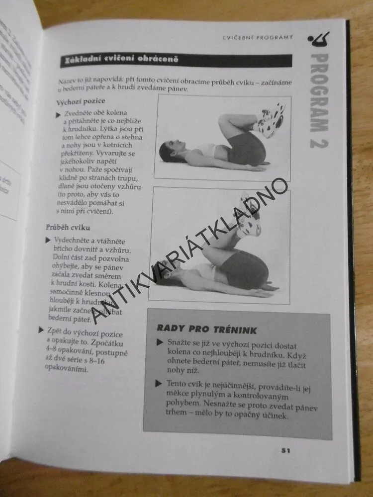 PRYČ S BŘICHEM, ÚČINNÁ CESTA K PLOCHÉMU BŘICHU, K. AMENOVÁ, DOBINSONOVÁ, POSILOVÁNÍ, CVIČENÍ, **an