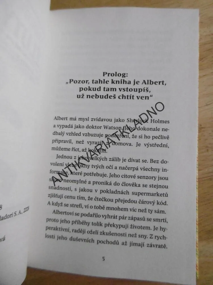ŽLUTÝ SVĚT, ALBERT ESPINOSA,**an