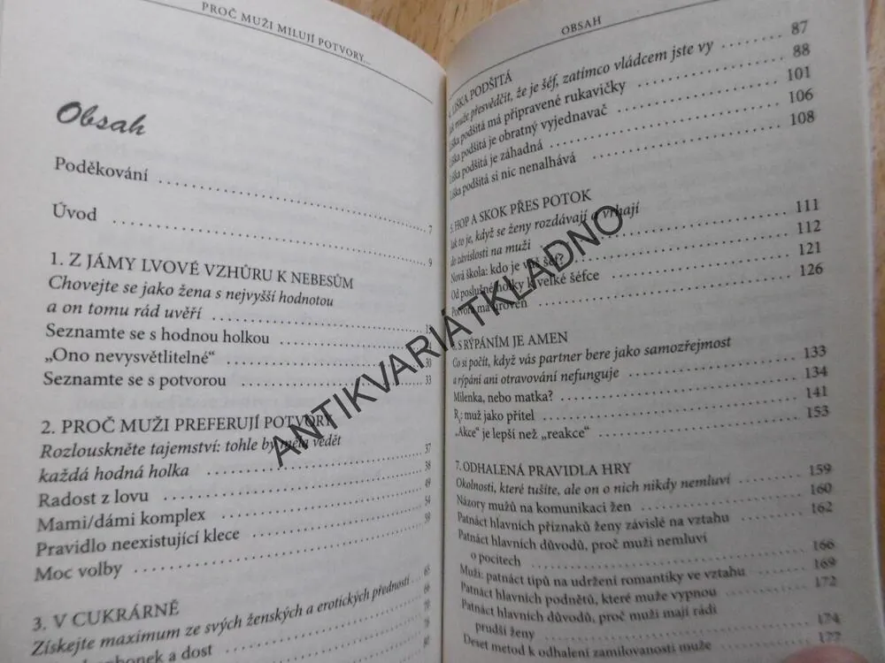 PROČ MUŽI MILUJÍ POTVORY A HODNÝM HOLKÁM ZŮSTANOU OČI PRO PLÁČ, SHERRY ARGOVOVÁ, **an