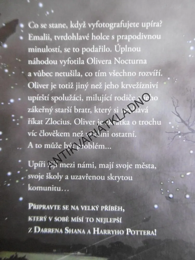 OLIVER NOCTURNO, UPÍROVA FOTOGRAFIE, KEVIN EMERSON, **an