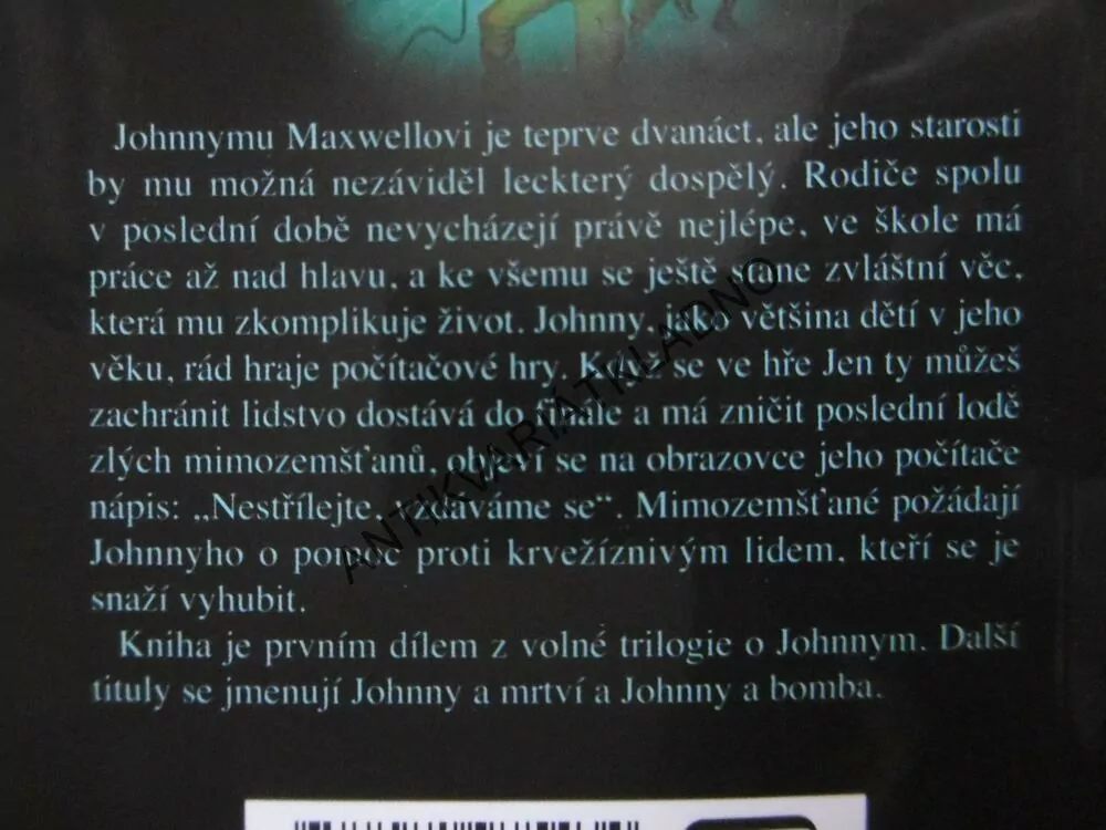 JOHNNY: JEN TY MŮŽEŠ ZACHRÁNIT LIDSTVO, TERRY PRATCHETT