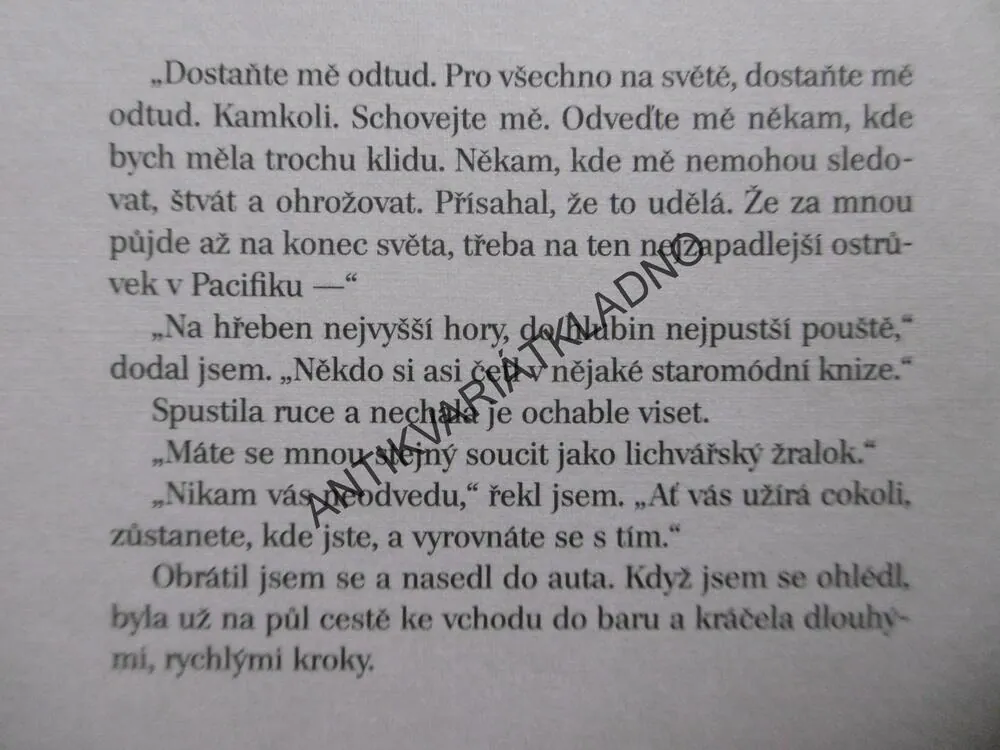 PŘÍPAD NARUBY, RAYMOND CHANDLER, **an