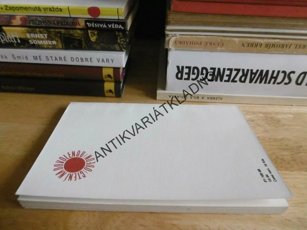 DESET MALÝCH ČERNOUŠKŮ, AGATHA CHRISTIE, ADOLF BORN, **an