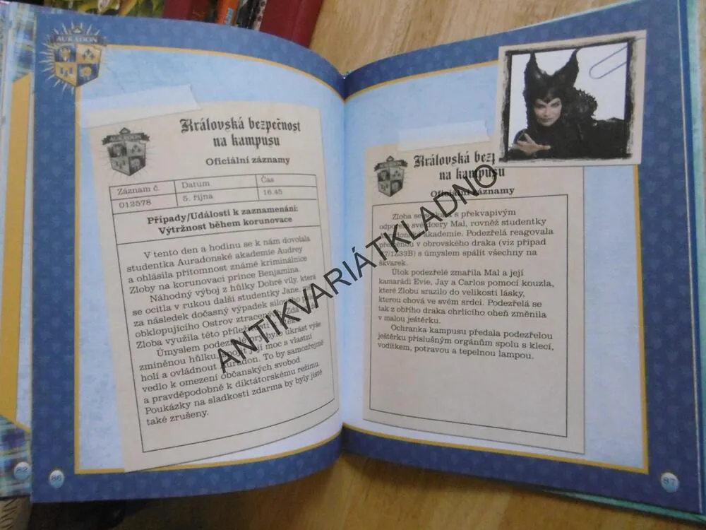TAJEMSTVÍ AURADONU, POUZE PRO ZASVĚCENÉ, NÁSLEDNÍCI, WALT DISNEY, **an