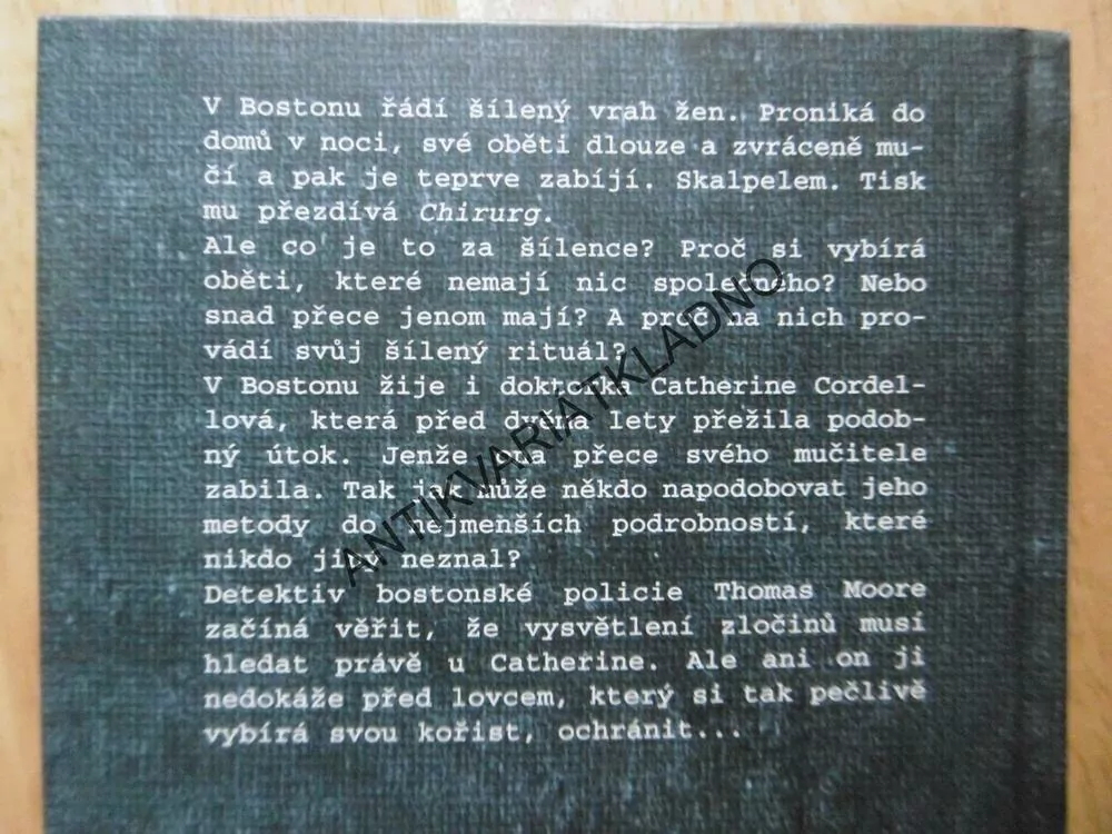 CHIRURG, TESS GERRITSENOVÁ, **an