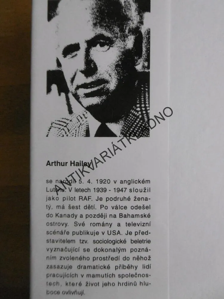 LETIŠTĚ, ARTHUR HAILEY, **an