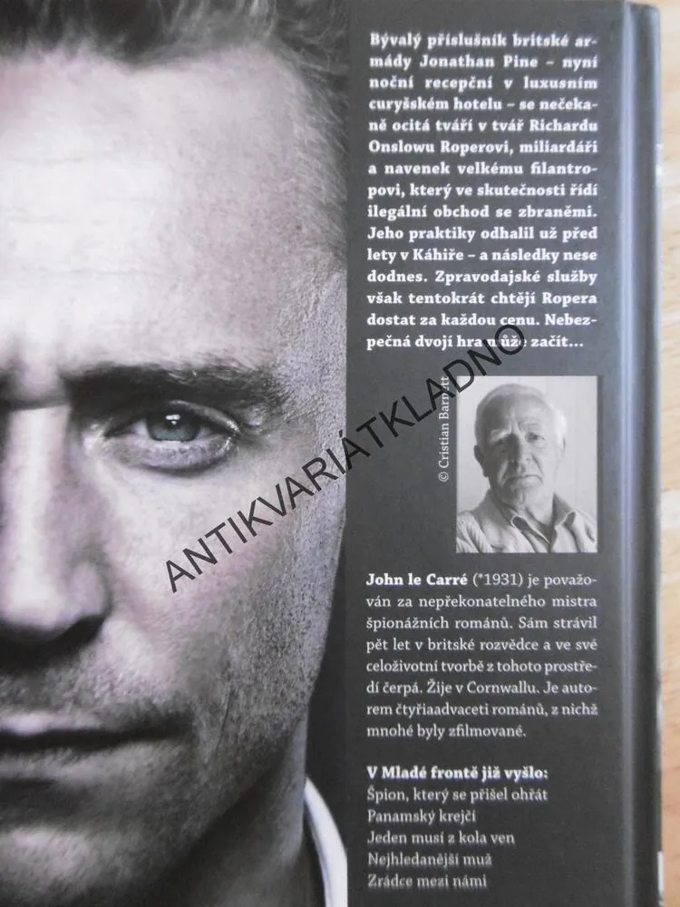 NOČNÍ RECEPČNÍ, JOHN LE CARRÉ, **an