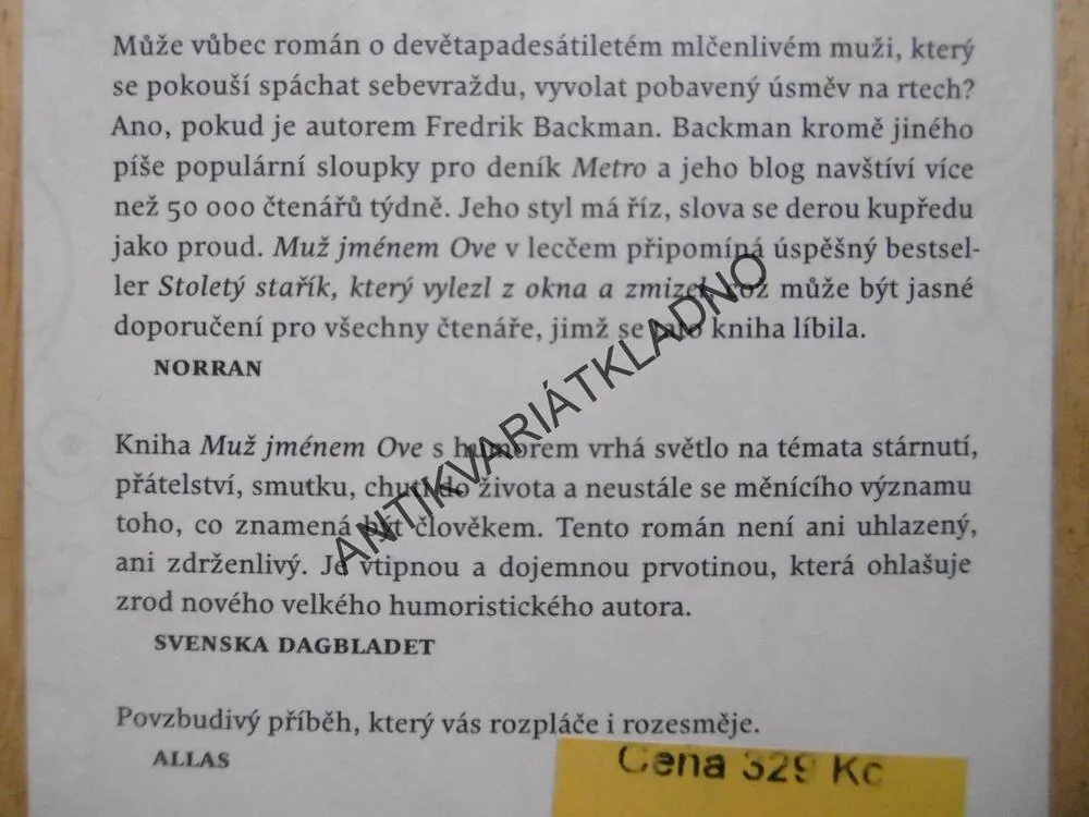 MUŽ JMÉNEM OVE, FREDERIK BACKMAN, **an