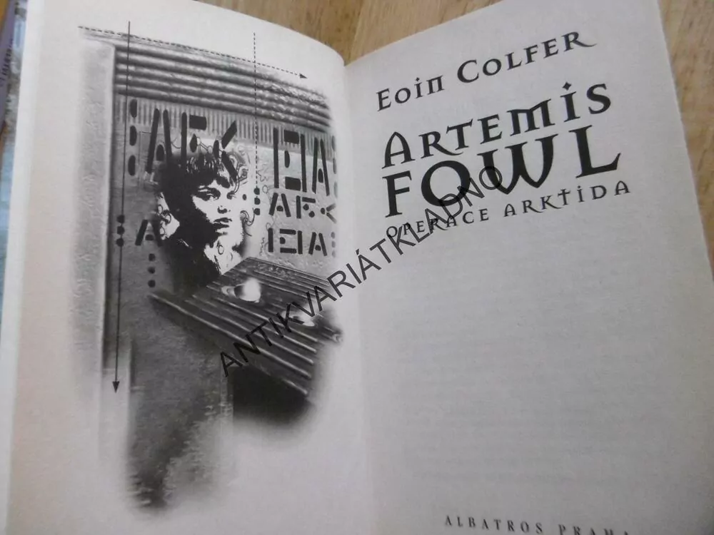 ARTEMIS FOWL, OPERACE ARKTIDA, EOIN COLFER, **an