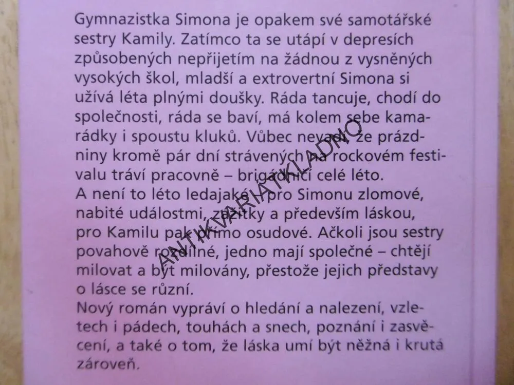 LETNÍ NĚŽNOSTI, LENKA LANCZOVÁ, **an