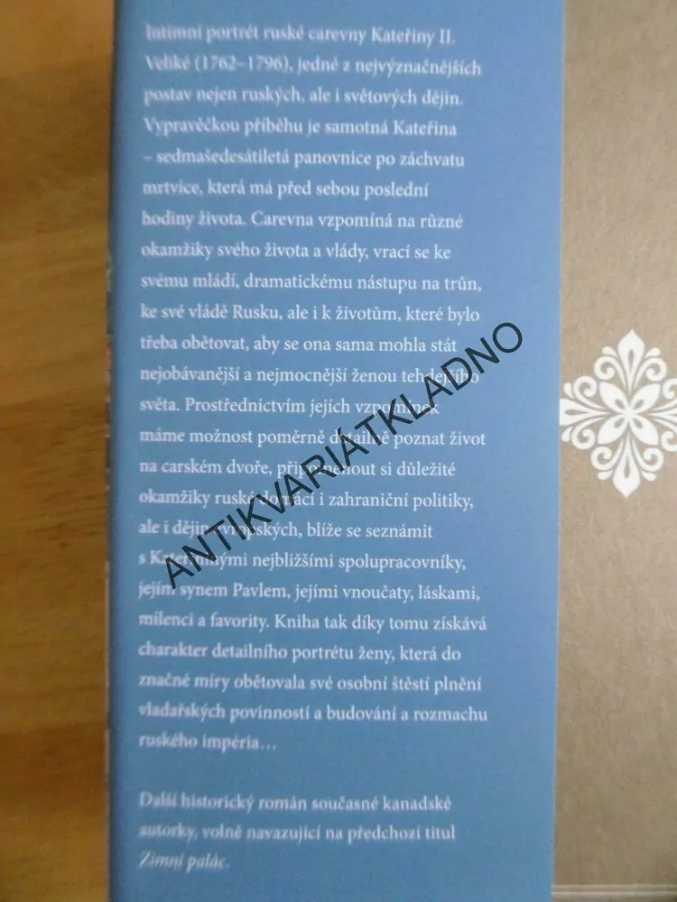 CAREVNA NOCI, EVA STACHNIAK, ROMÁN O KATEŘINĚ VELIKÉ, **an