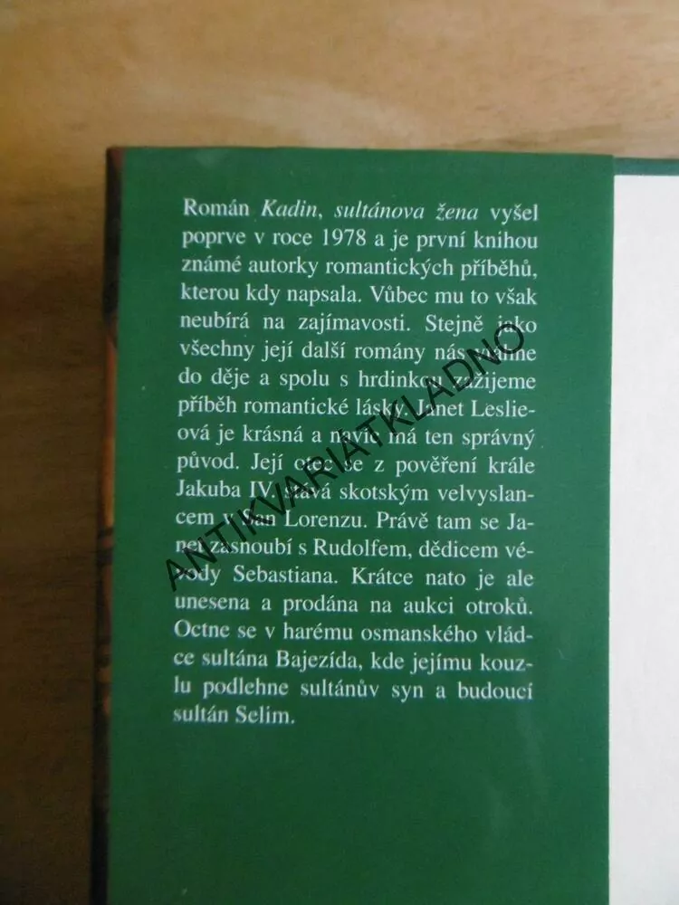 KADIN, SULTÁNOVA ŽENA, BERTRICE SMALL, **an