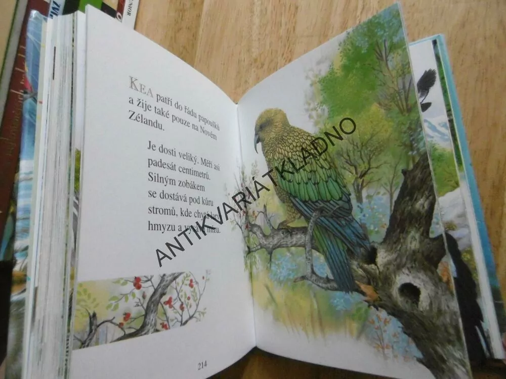 250 ZAJÍMAVOSTÍ O ZVÍŘATECH, **an