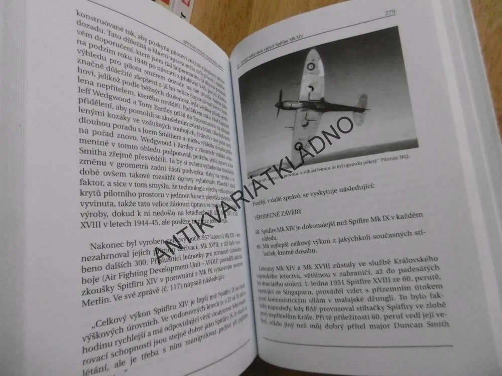 SPITFIRE, PŘÍBĚH ZKUŠEBNÍHO PILOTA, JEFFREY QUILL, **an