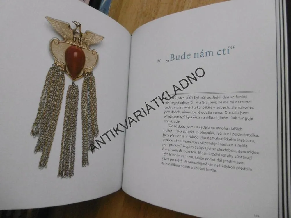 TAJNÁ ŘEČ BROŽÍ, PŘÍBĚHY Z MÉ ŠPERKOVNICE, MADELEINE ALBRIGHTOVÁ, **an