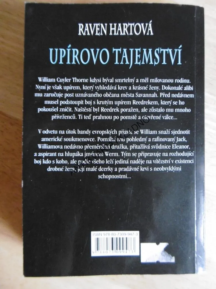 UPÍROVO TAJEMSTVÍ, RAVEN HARTOVÁ, **an