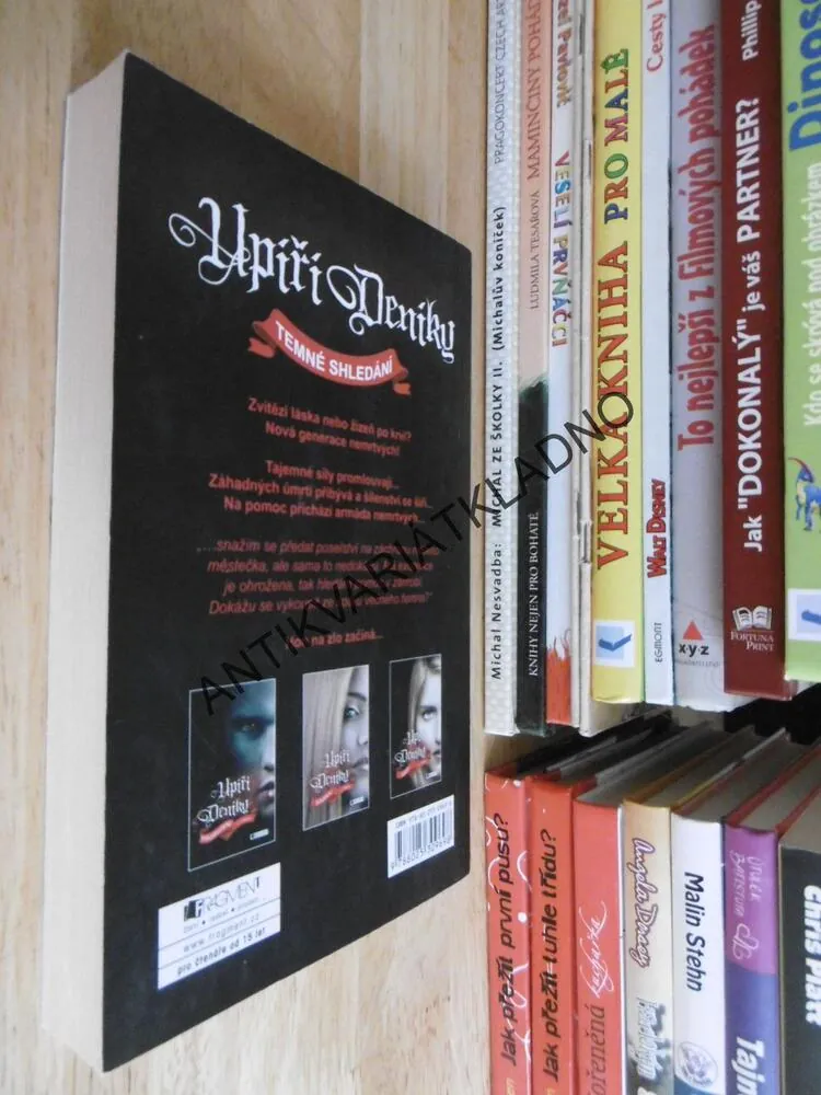 UPÍŘÍ DENÍKY, TEMNÉ SHLEDÁNÍ, L.J. SMITH, **an