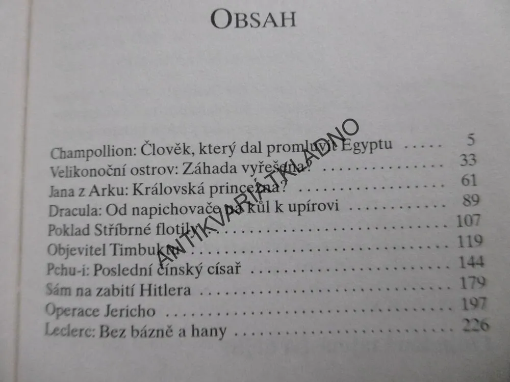 ODHALENÁ TAJEMSTVÍ DĚJIN, ALAIN DECAUX, **an