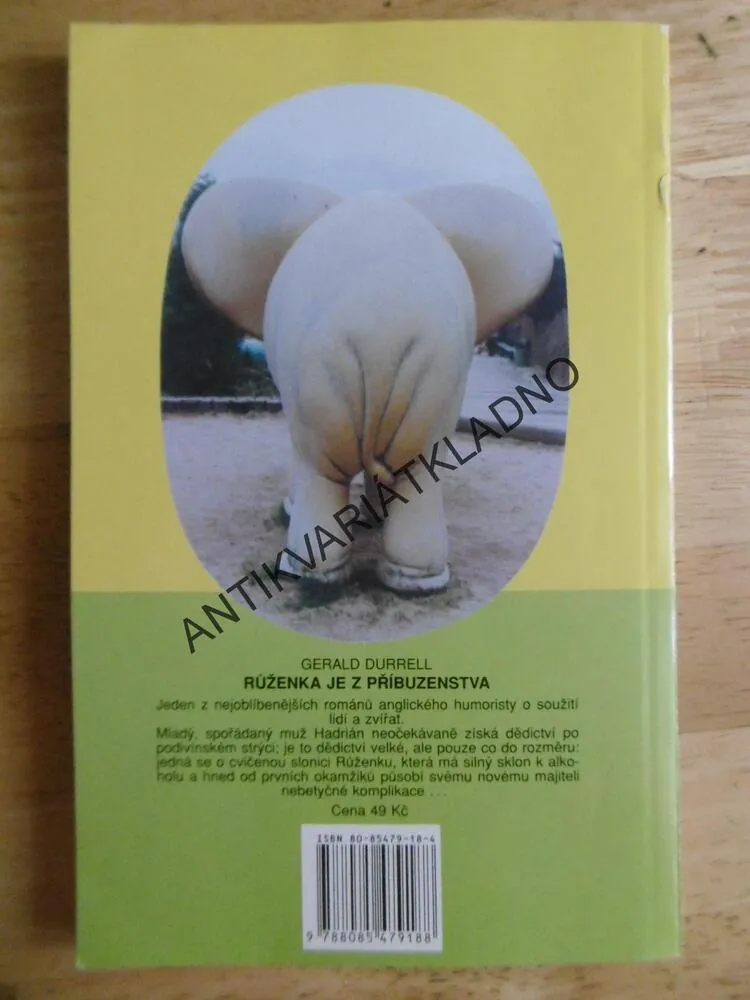 RŮŽENKA JE Z PŘÍBUZENSTVA, GERALD DURREL, **an
