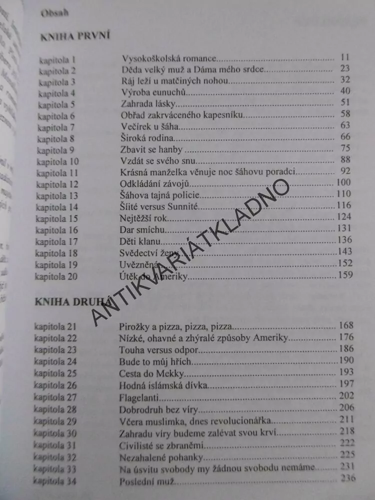 BYLA JSEM ÍRÁNSKOU PRINCEZNOU, SARA HARRISOVÁ, **an