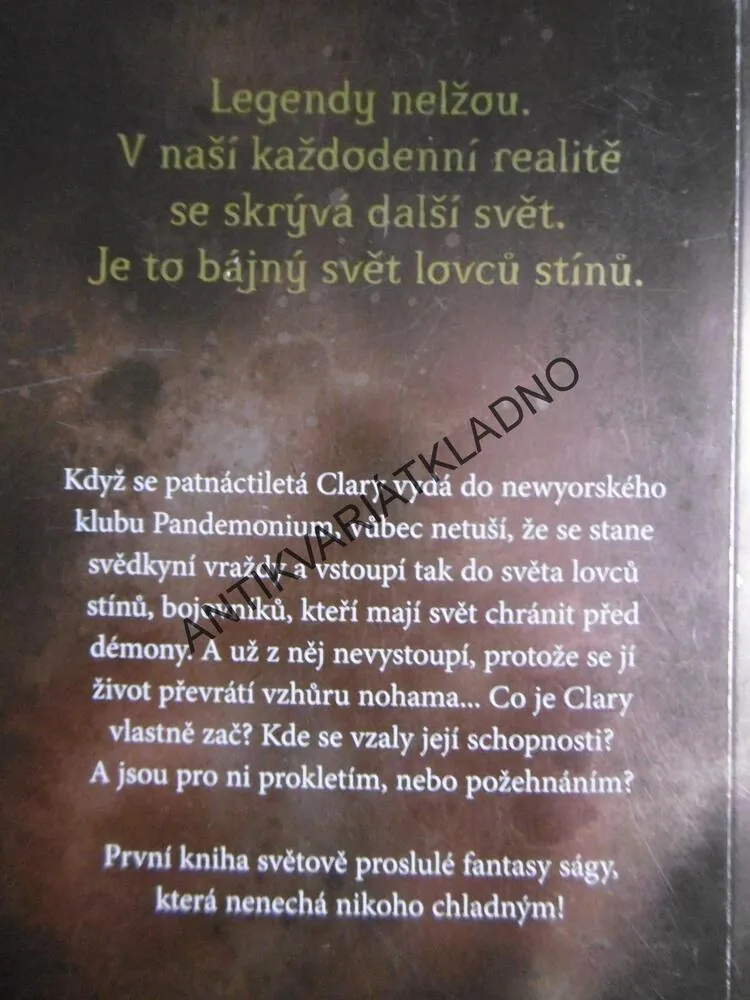 MĚSTO Z KOSTÍ, NÁSTROJE SMRTI, CASSANDRA CLARE, **an