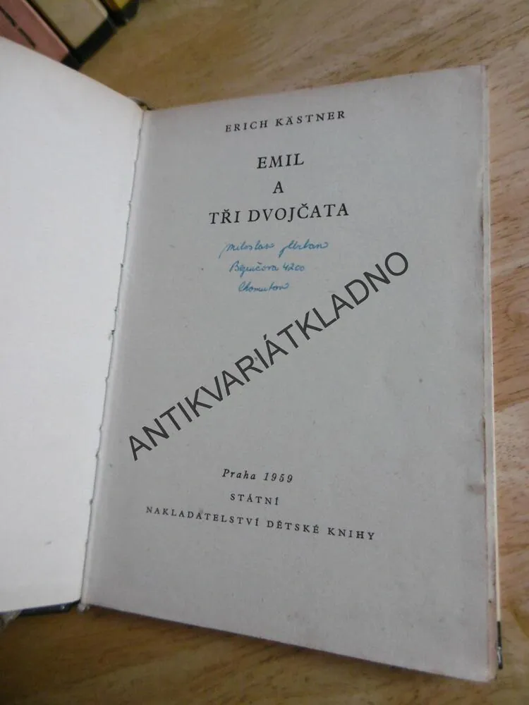 KOD 31 - EMIL A TŘI DVOJČATA, ERICH KÄSTNER,