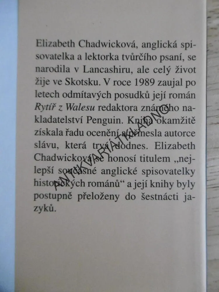 PODZIMNÍ TRŮN, ELIZABETH CHADWICKOVÁ, **an