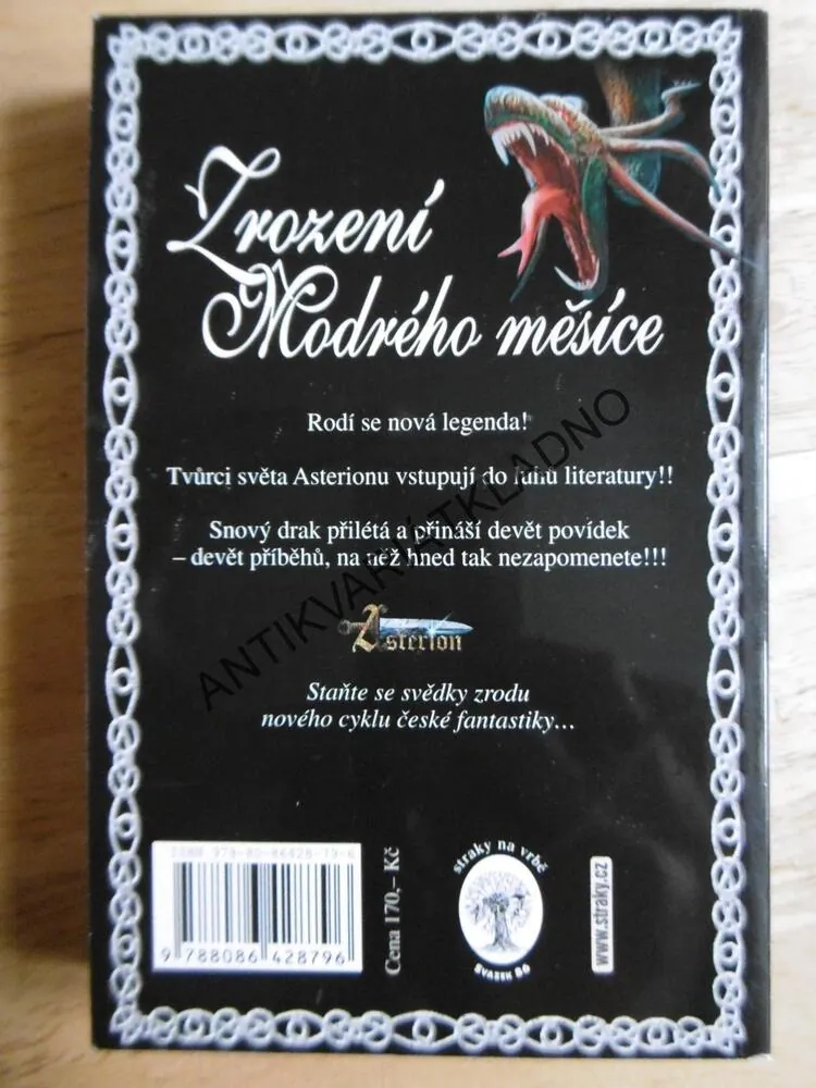 ZROZENÍ MODRÉHO MĚSÍCE, ASTERION