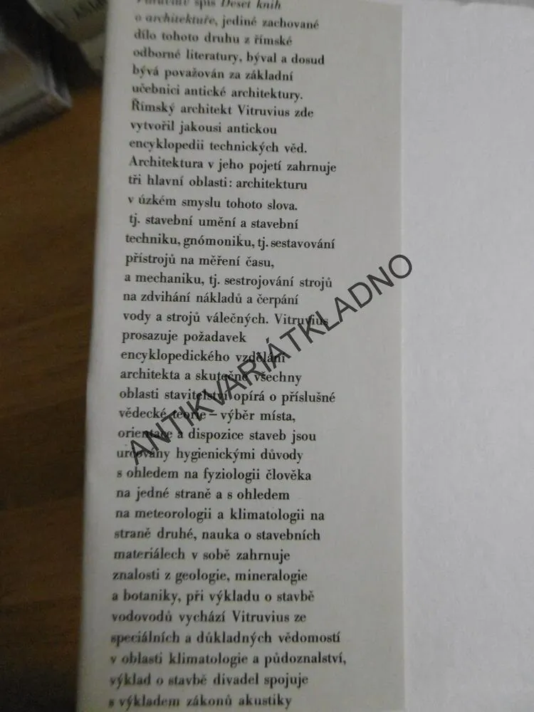 VITRUVIUS, DESET KNIH O ARCHITEKTUŘE, **an