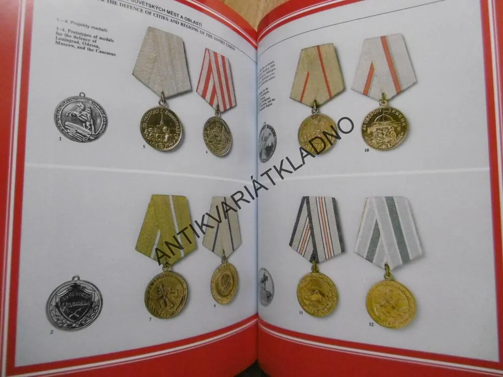 RUSKÁ A SOVĚTSKÁ VOJENSKÁ VYZNAMENÁNÍ, DUROV, ČESKO ANGLICKY, **an