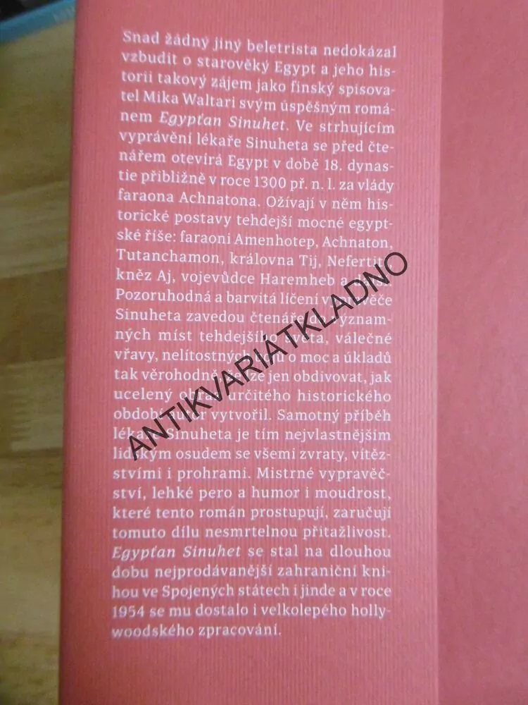 EGYPŤAN SINUHET, MIKA WALTARI, **an