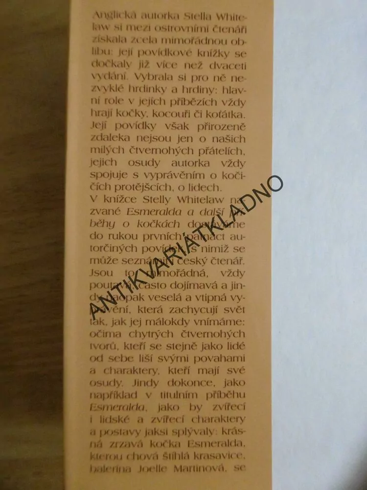 ESMERALDA A DALŠÍ PŘÍBĚHY O KOČKÁCH, STELLA WHITELAW, **an