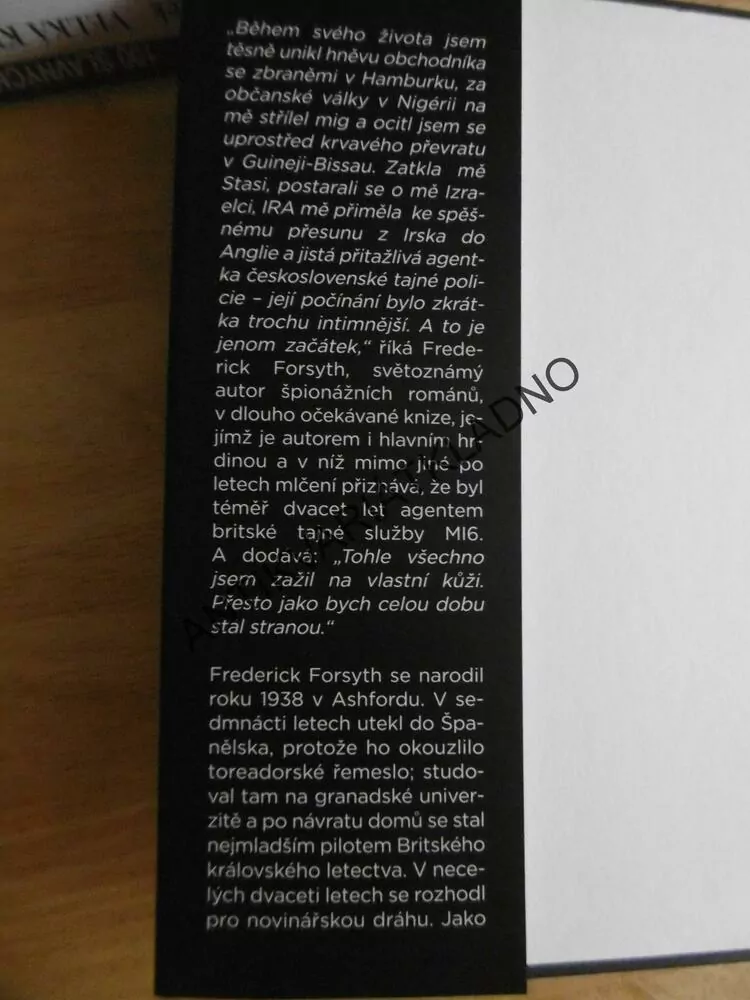 FREDERICK FORSYTH, VYPRAVĚČ, VLASTNÍ ŽIVOTOPIS, **an