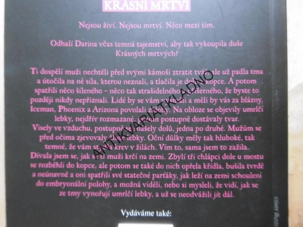 KRÁSNÍ MRTVÍ, ARIZONA, EDEN MAGUIRE, **an