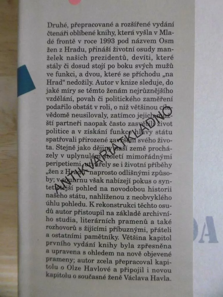 DEVĚT ŽEN Z HRADU, PAVEL KOSATÍK, **an