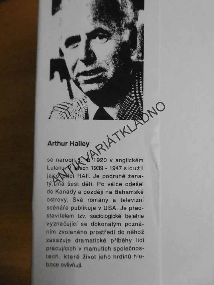 VEČERNÍ ZPRÁVY, ARTHUR HAILEY, **an