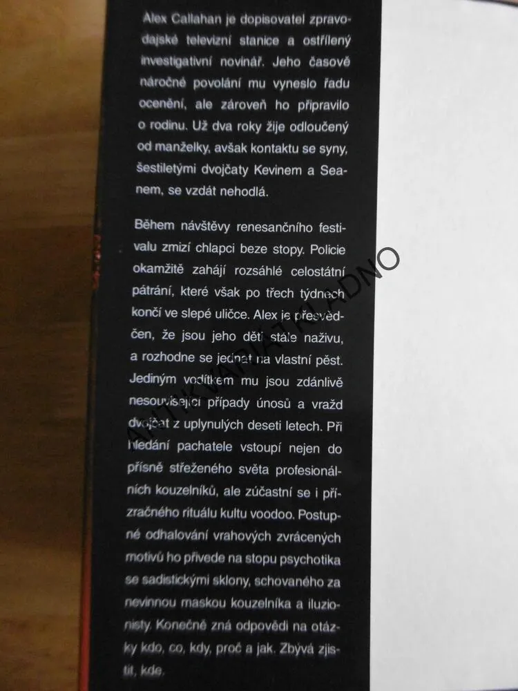 MASKA SMRTI, JOHN CASE, **an