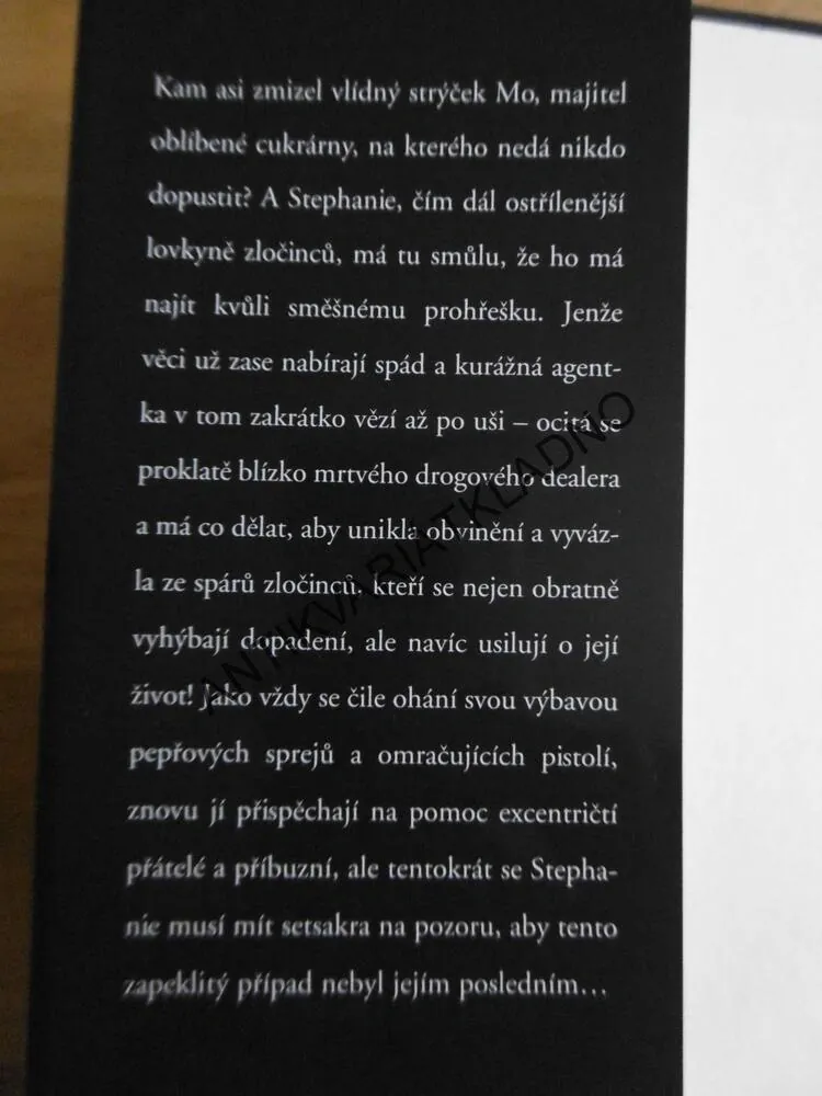 NEŽ BYS DO TŘÍ NAPOČÍTAL, JANET EVANOVICH, **an