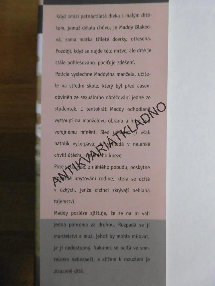 ZTRACENÁ NEVINNOST, PATRICIA MACDONALDOVÁ, **an