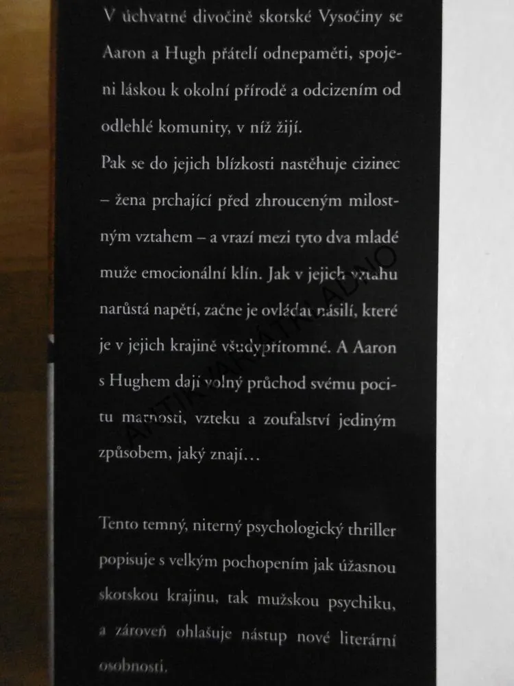 SRDCE BÍLÉHO MUŽE, RUARIDH NICOLL, **an