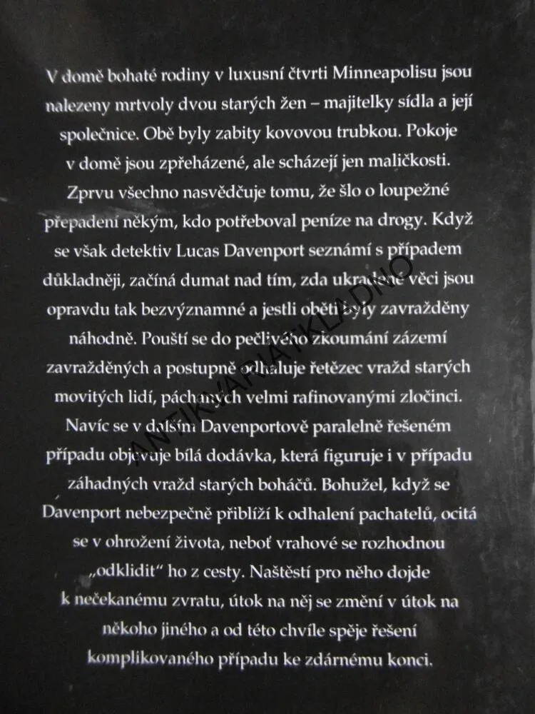 NEVIDITELNÁ OBĚŤ, JOHN SANDFORD, **an