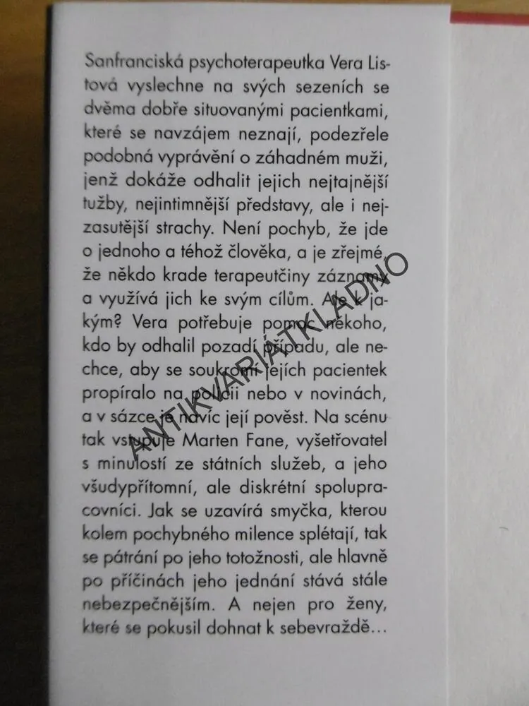 NEJVYŠŠÍ UTAJENÍ, PAUL HARPER, **an