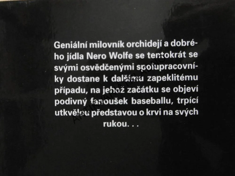 NASAĎTE MU PSÍ HLAVU, REX STOUT, **an