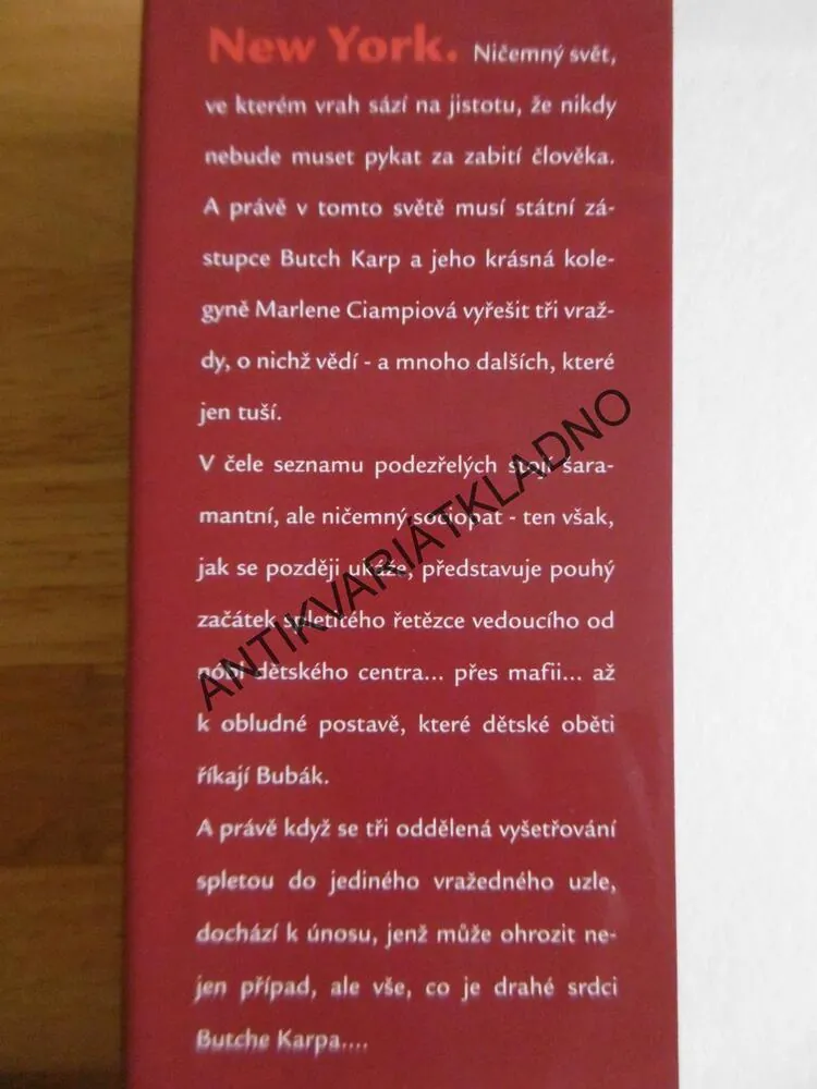 NEMORÁLNÍ JISTOTA, ROBERT K. TANENBAUM, **an