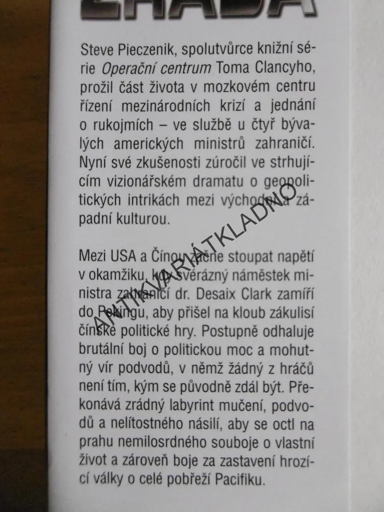 PACIFICKÁ ZRADA, STEVE PIECZENIK, **an