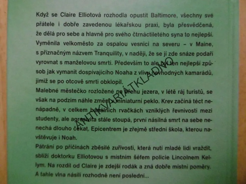 KRVAVÁ LÁZEŇ, TESS GERRITSENOVÁ, **an