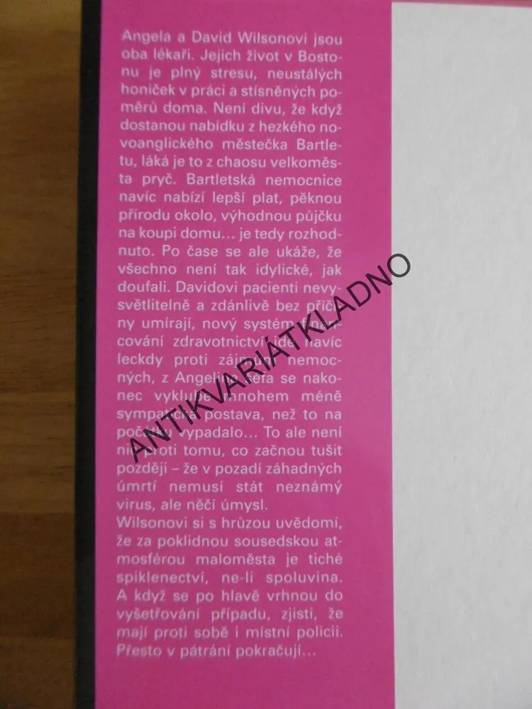 OSUDNÁ LÉČBA, ROBIN COOK, **an