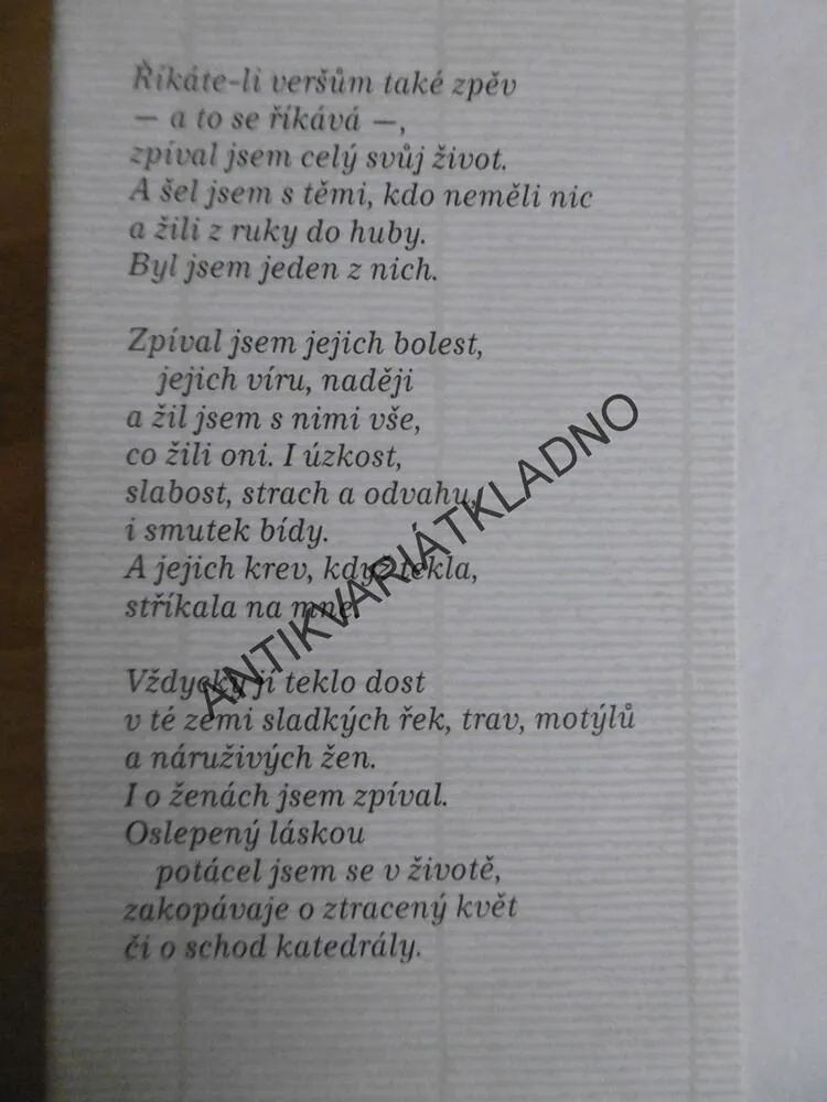 KONCERT NA OSTROVĚ, HALLEYOVA KOMETA, ODLÉVÁNÍ ZVONŮ, JAROSLAV SEIFERT, **an